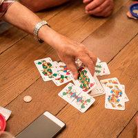 Kartenspielen im La Bodega